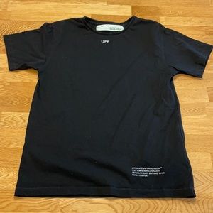 Men’s Off White Main Label T-Shirt. Size XS.